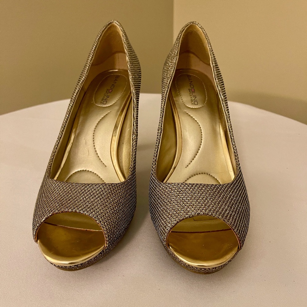 Rainaa Peep Toe Pump BANDOLINO size 8